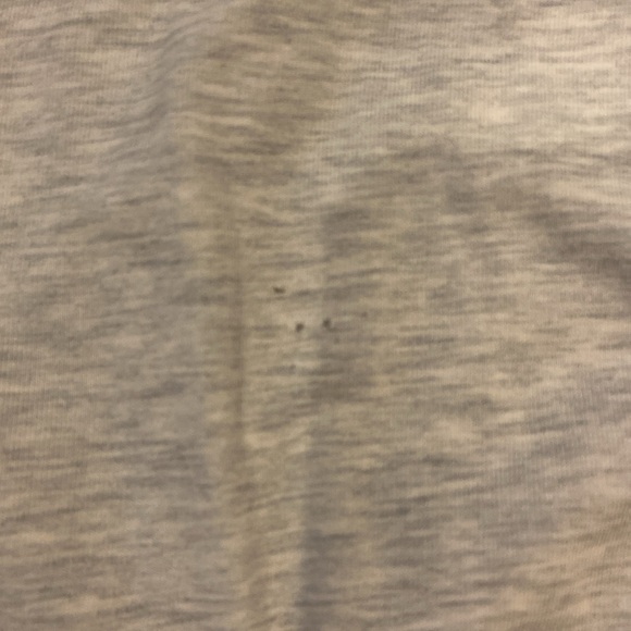 Grey lulu lemon 5 year basics tshirt - Picture 3 of 5